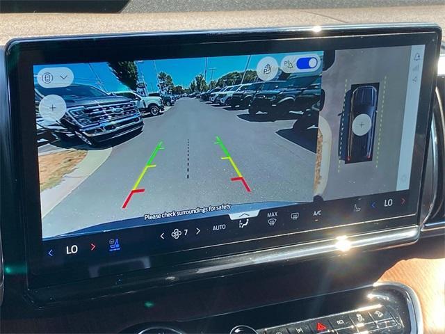 new 2025 Ford Expedition car, priced at $81,804