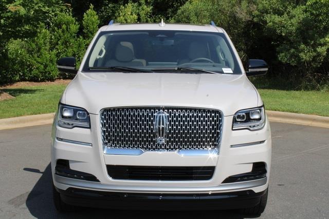 new 2024 Lincoln Navigator car, priced at $89,450