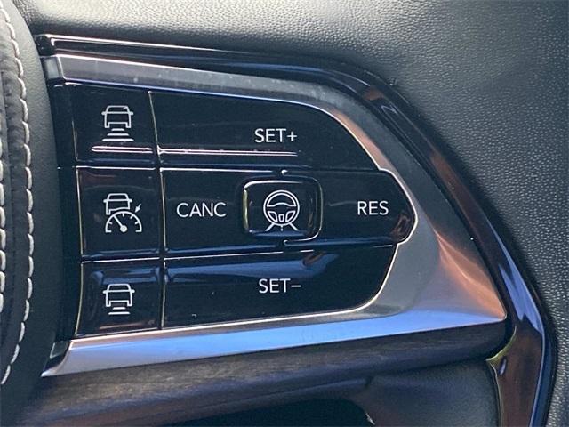 used 2022 Jeep Grand Cherokee car, priced at $37,924