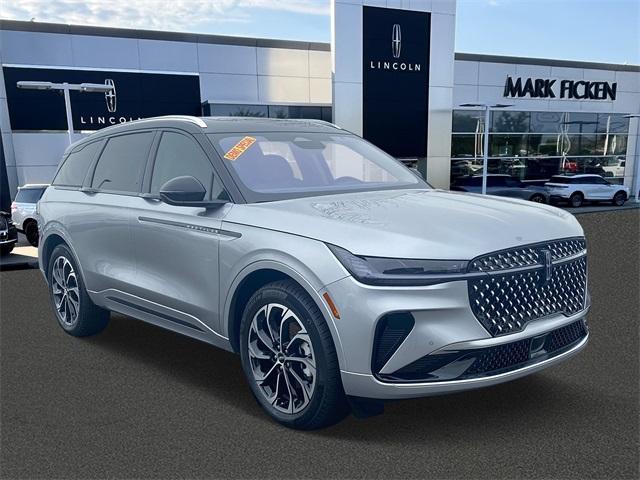 new 2025 Lincoln Nautilus car, priced at $58,335