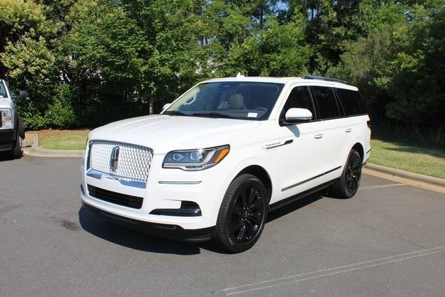 new 2024 Lincoln Navigator car, priced at $98,246