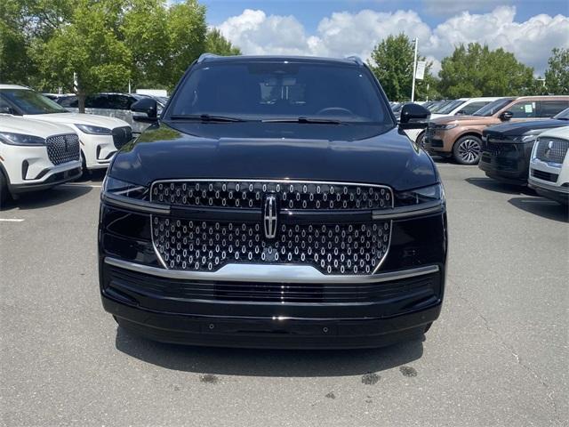 new 2025 Lincoln Navigator car, priced at $105,935