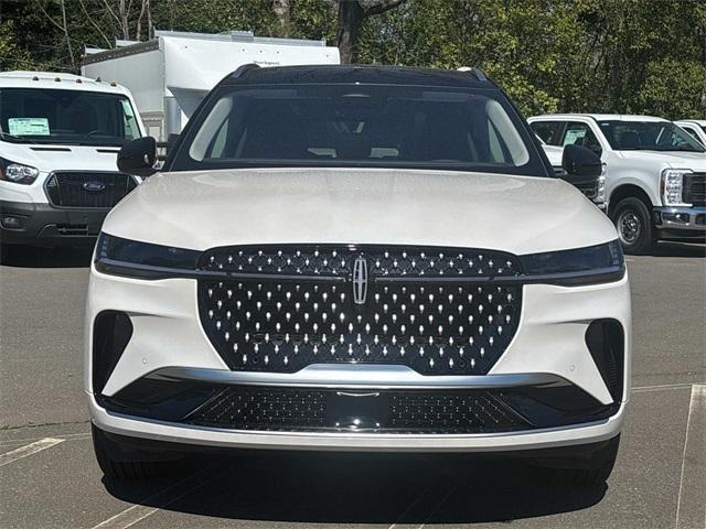 new 2025 Lincoln Nautilus car, priced at $57,658