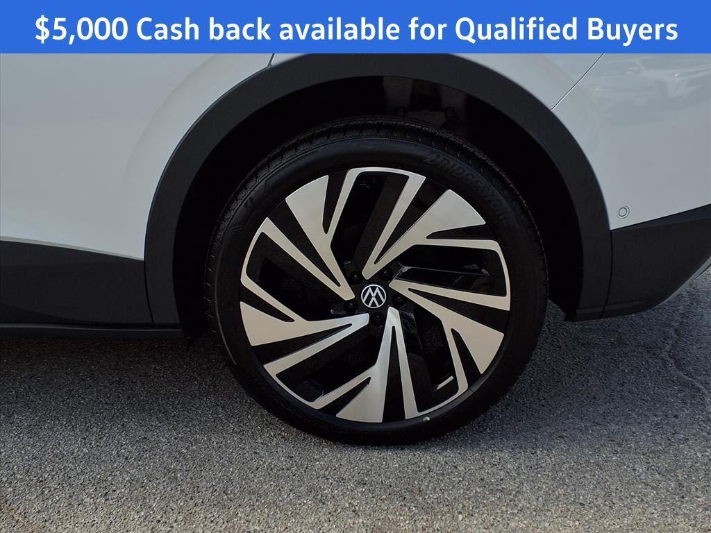new 2025 Volkswagen ID.4 car, priced at $55,039