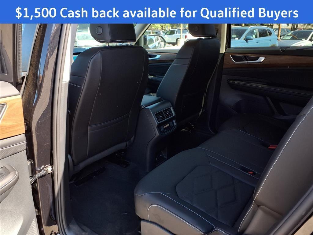 new 2026 Volkswagen Atlas car, priced at $47,677