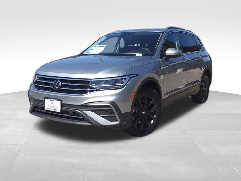 new 2024 Volkswagen Tiguan car, priced at $27,728