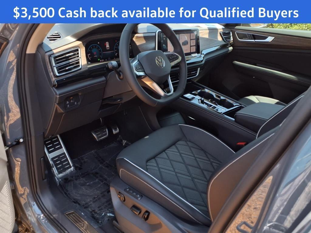 new 2025 Volkswagen Atlas car, priced at $51,387