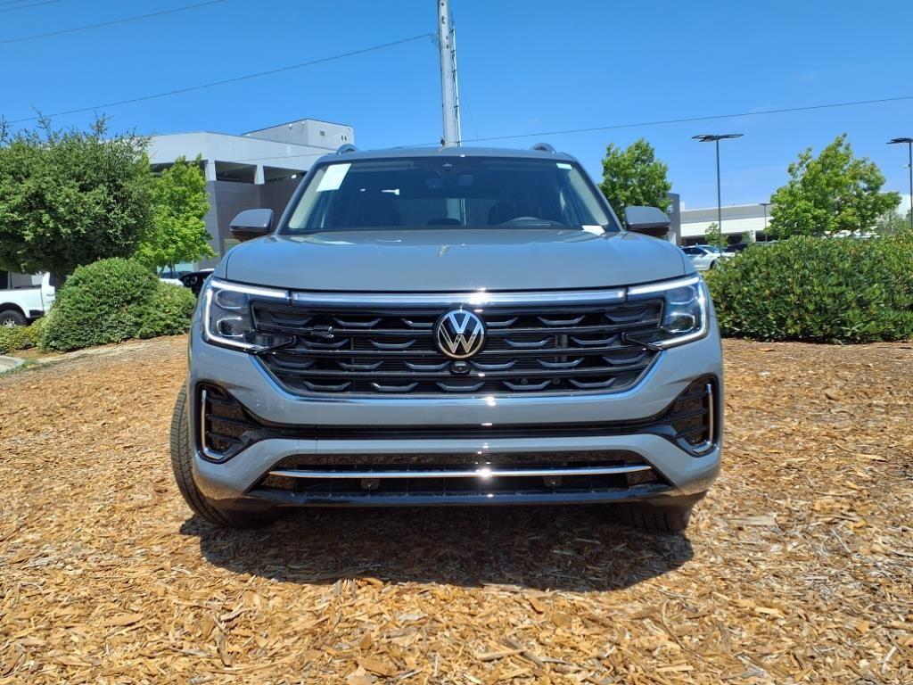 new 2025 Volkswagen Atlas car, priced at $51,387