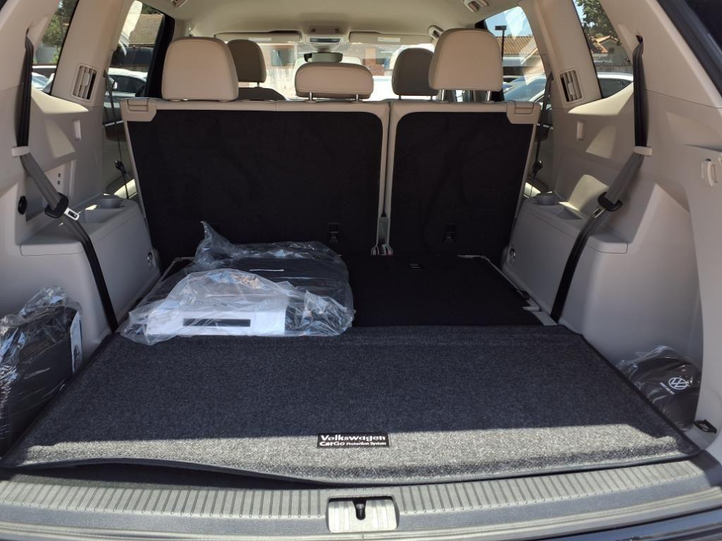 new 2025 Volkswagen Atlas car, priced at $35,625