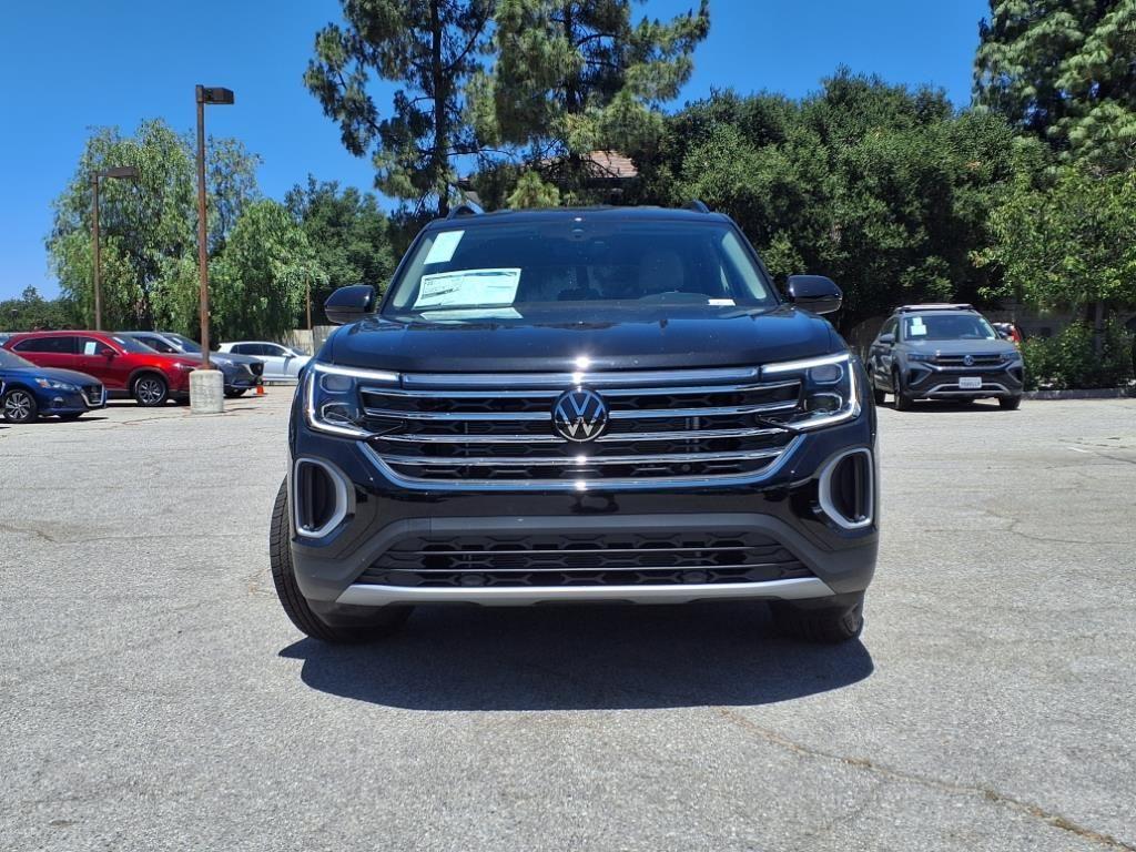 new 2025 Volkswagen Atlas car, priced at $35,625