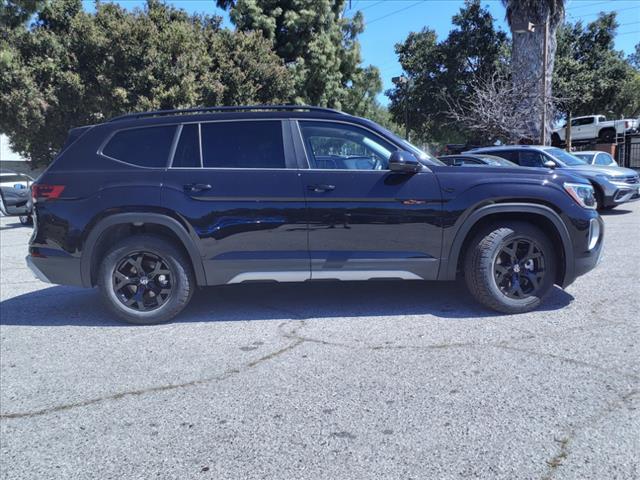 new 2024 Volkswagen Atlas car, priced at $44,025