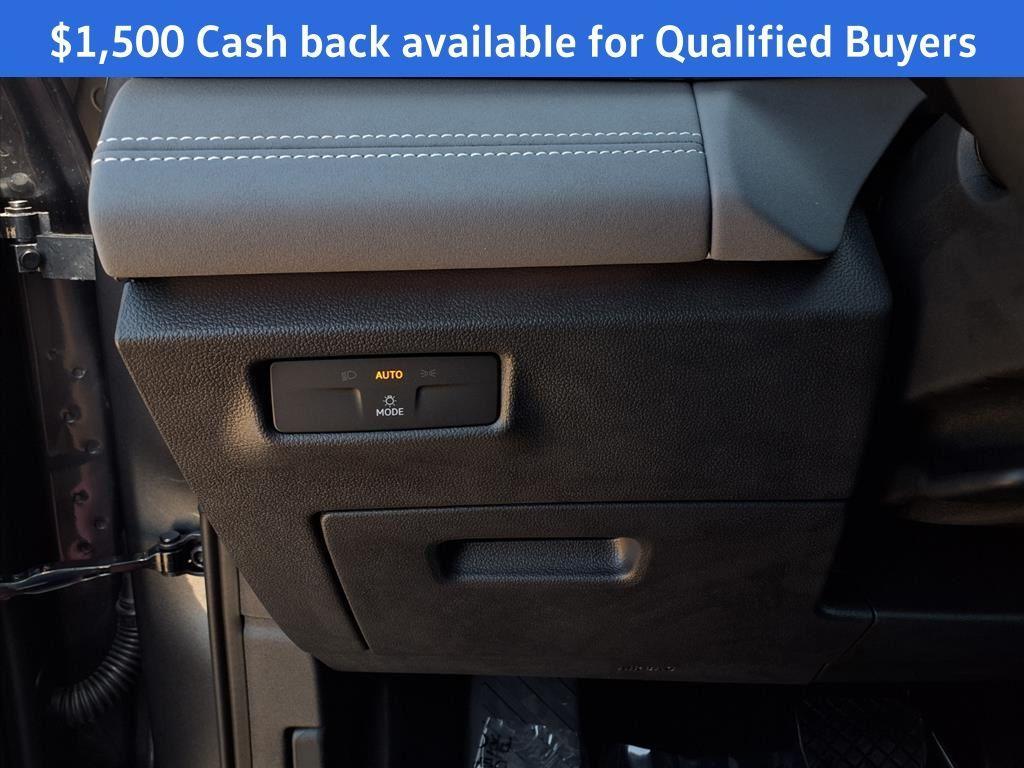 new 2025 Volkswagen Tiguan car, priced at $32,894