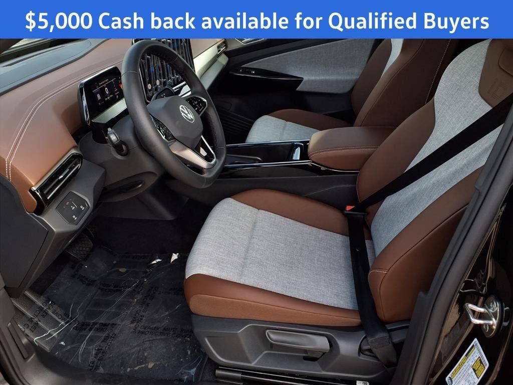 new 2025 Volkswagen ID.4 car, priced at $42,271