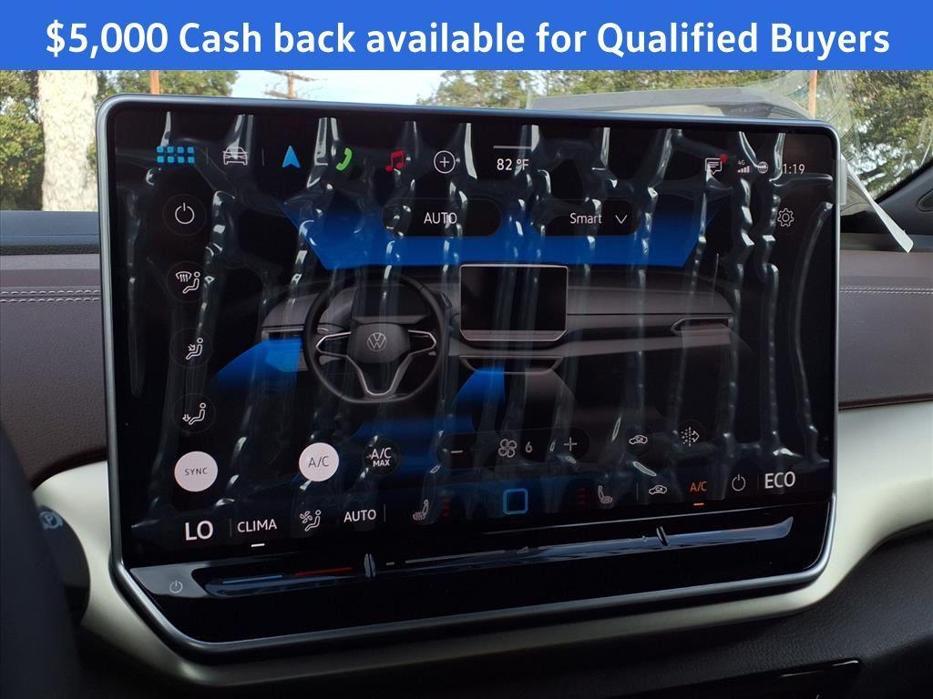 new 2025 Volkswagen ID.4 car, priced at $42,271
