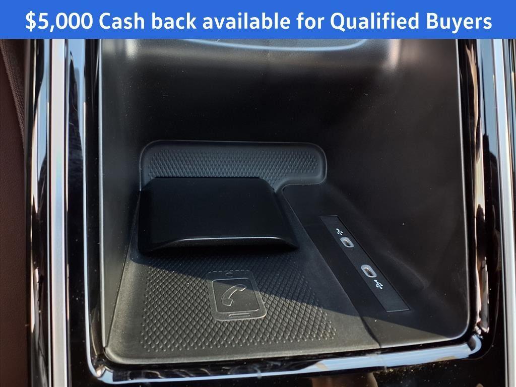 new 2025 Volkswagen ID.4 car, priced at $42,271