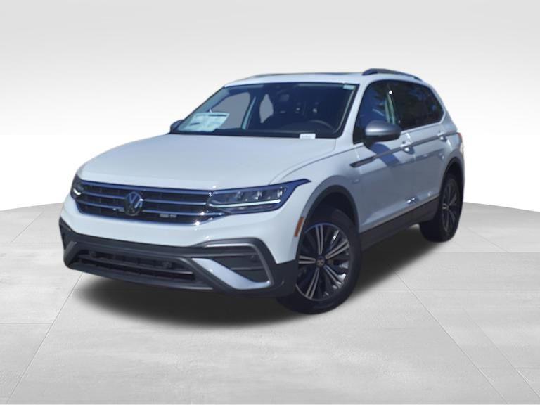 new 2024 Volkswagen Tiguan car, priced at $34,025