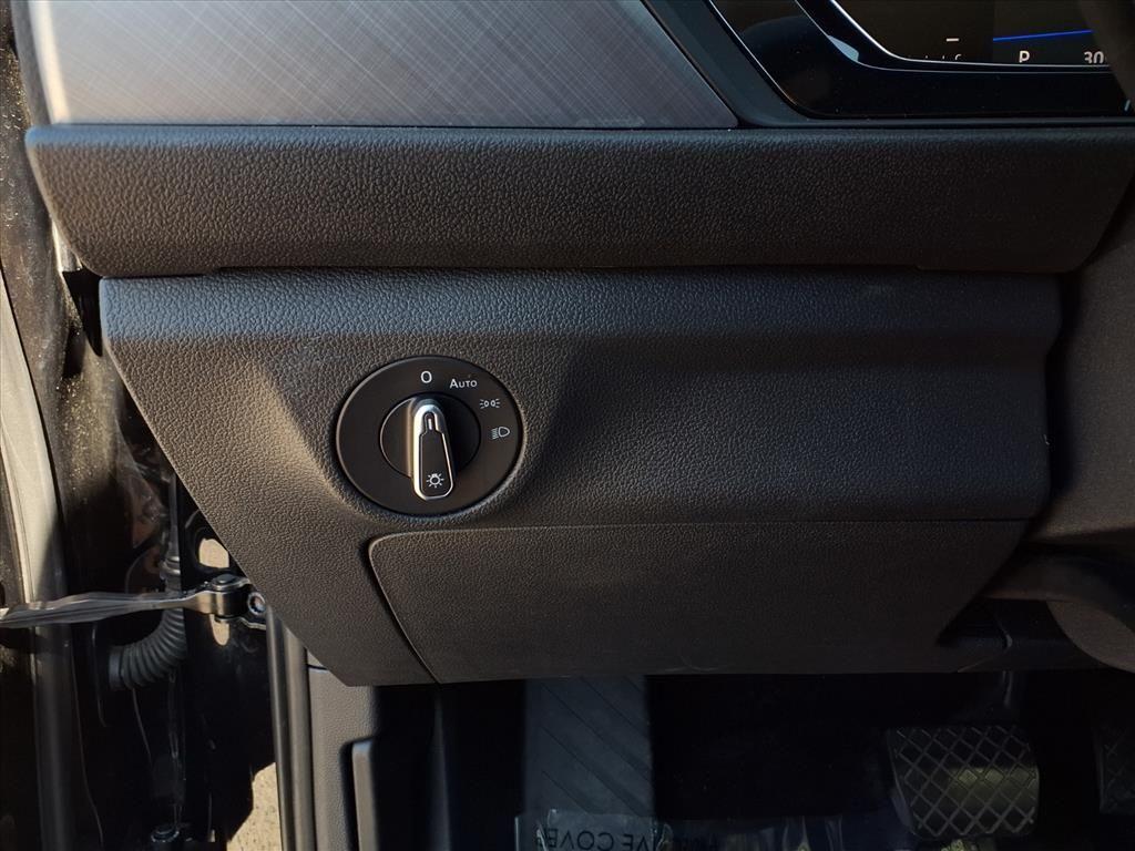 used 2023 Volkswagen Jetta car, priced at $20,994