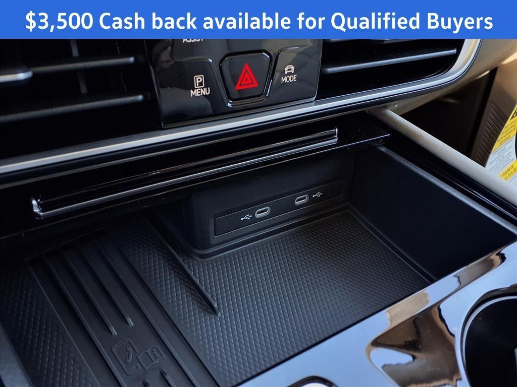 new 2025 Volkswagen Atlas car, priced at $41,346