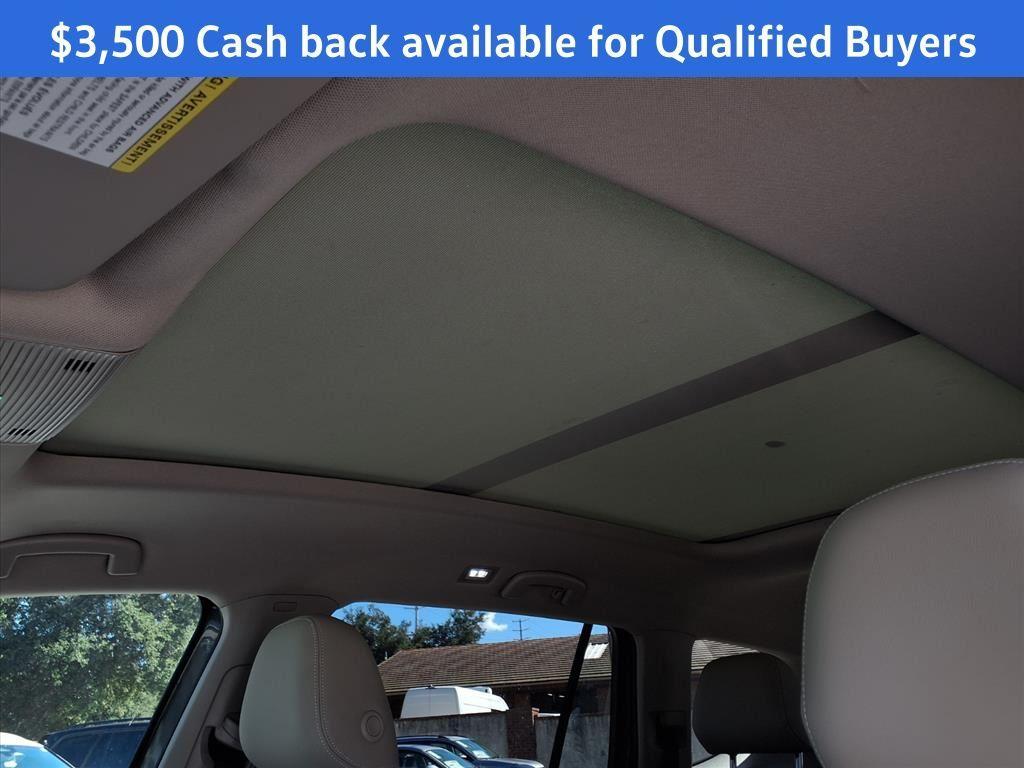 new 2025 Volkswagen Atlas car, priced at $41,346