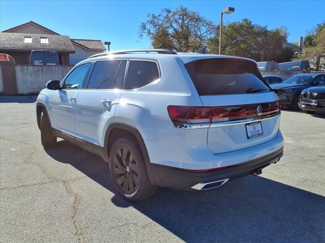 new 2025 Volkswagen Atlas car, priced at $43,960