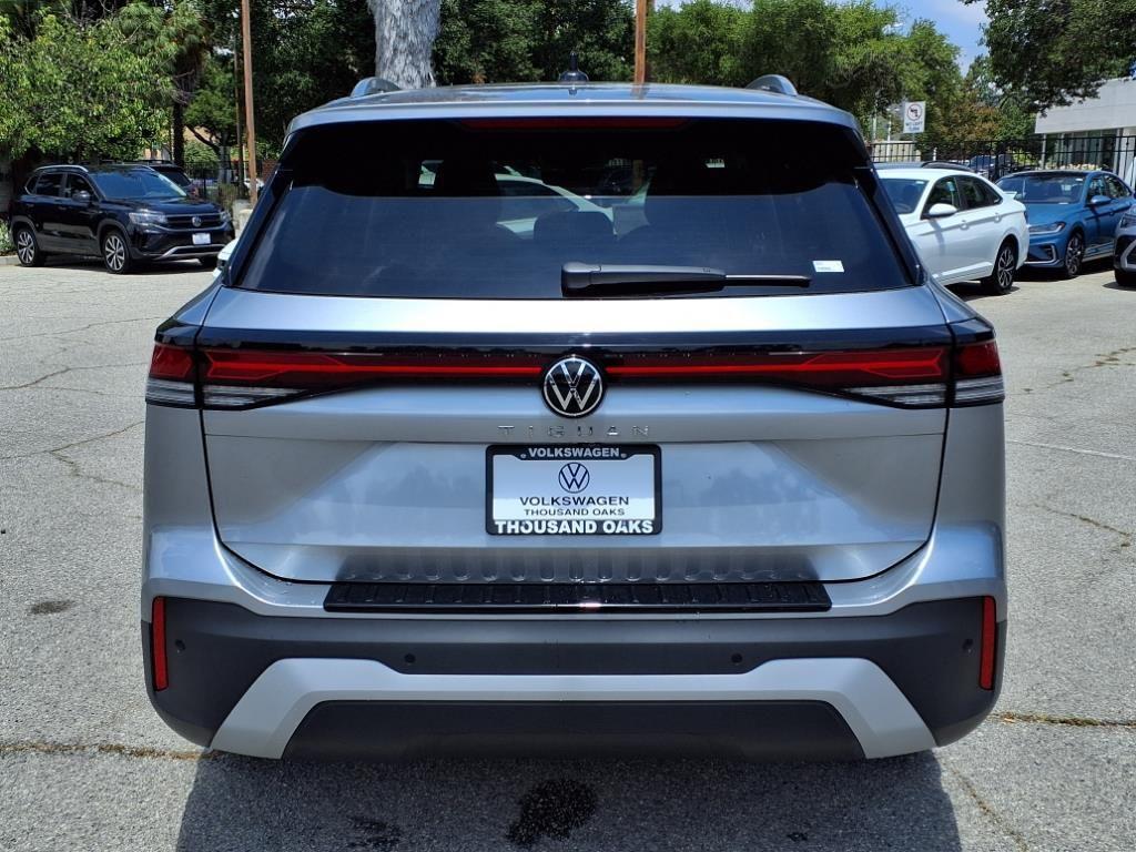 new 2025 Volkswagen Tiguan car, priced at $29,902
