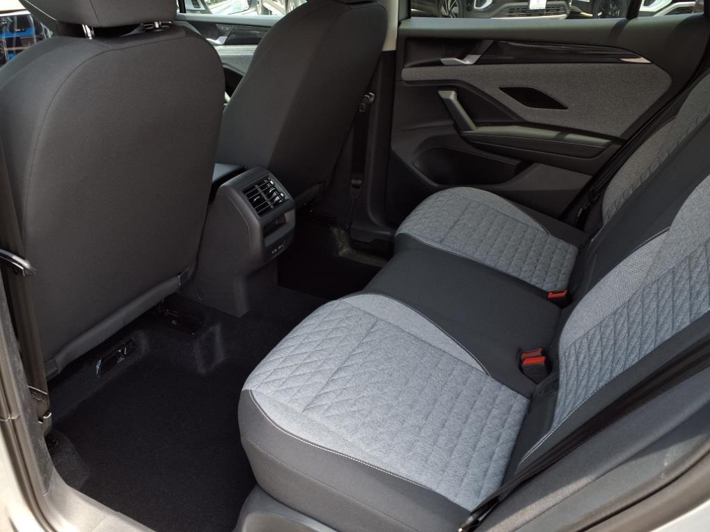 new 2025 Volkswagen Tiguan car, priced at $29,902