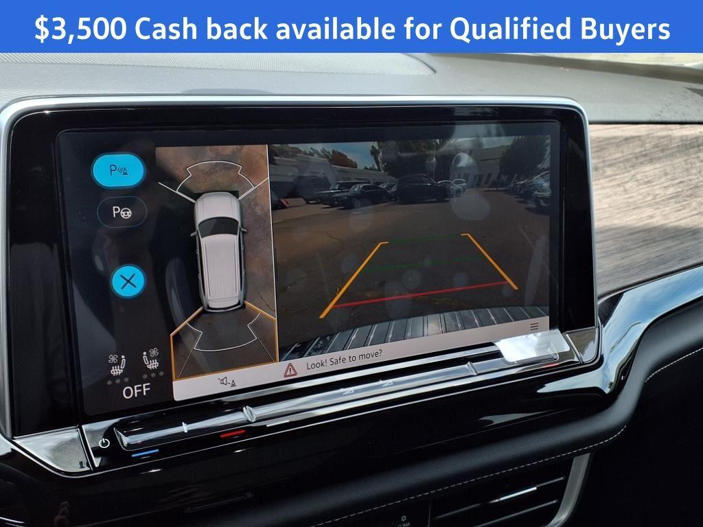 new 2025 Volkswagen Atlas car, priced at $50,550