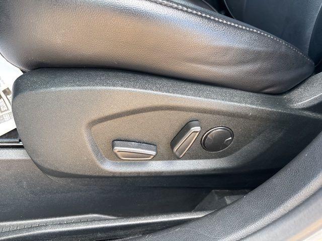 used 2022 Ford Edge car, priced at $19,600
