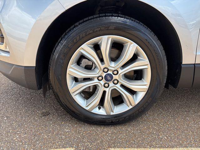 used 2022 Ford Edge car, priced at $19,600