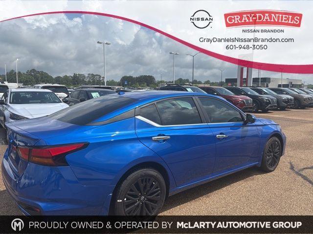 new 2025 Nissan Altima car, priced at $27,006