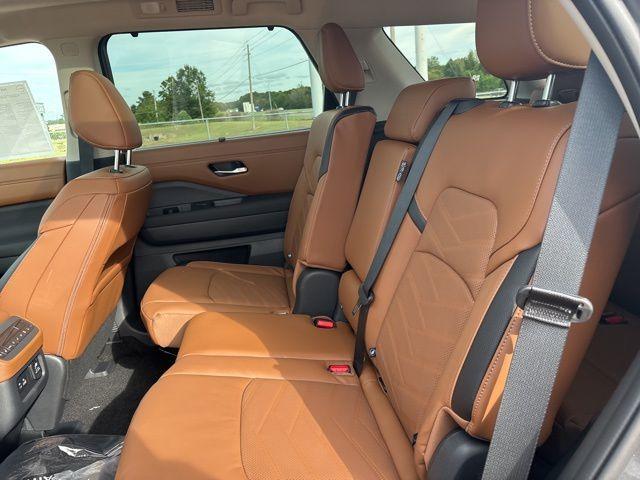 new 2025 Nissan Pathfinder car, priced at $43,530