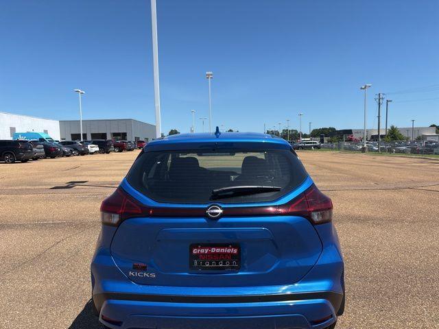 new 2025 Nissan Kicks Play car, priced at $23,230