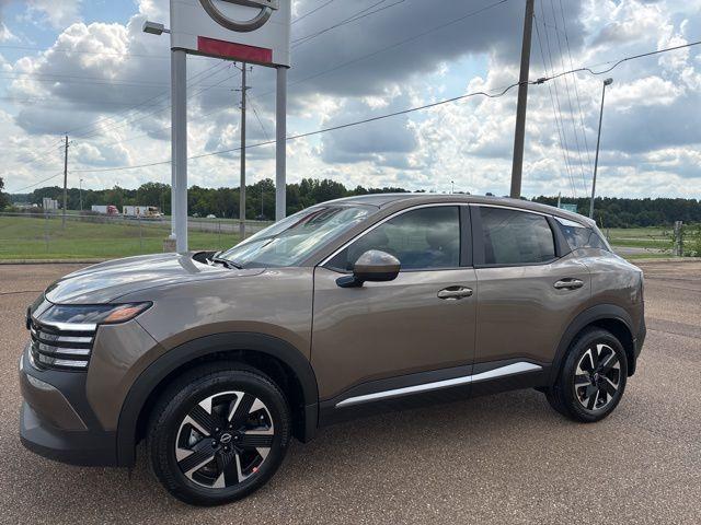 new 2025 Nissan Kicks car, priced at $26,252