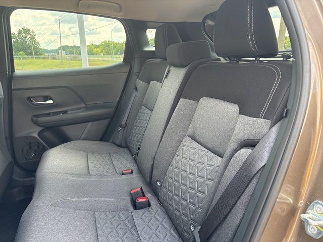new 2025 Nissan Kicks car, priced at $26,252