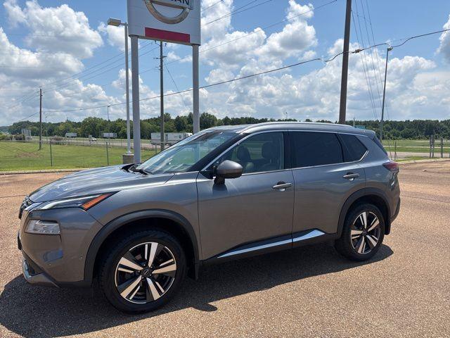 used 2022 Nissan Rogue car, priced at $25,600