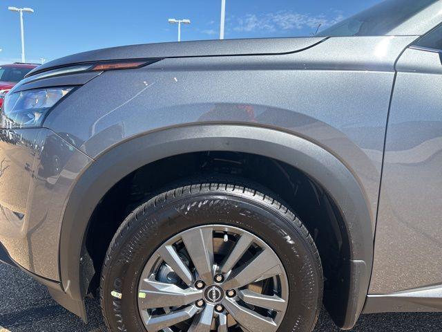 new 2025 Nissan Pathfinder car, priced at $34,367