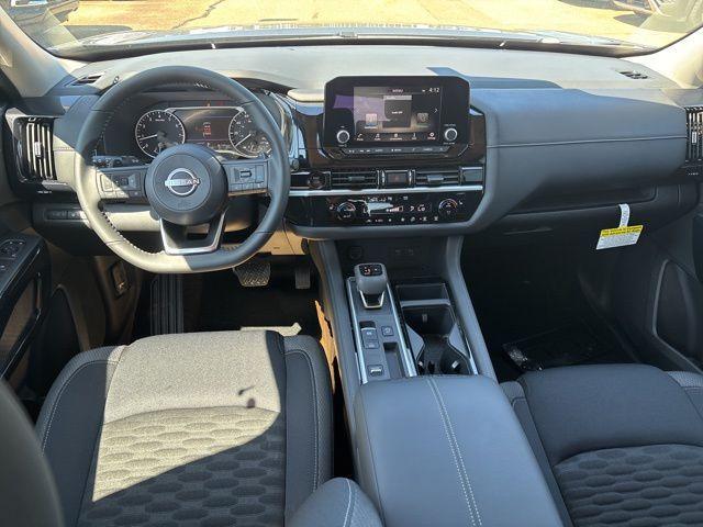 new 2025 Nissan Pathfinder car, priced at $34,367