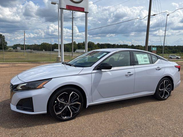 new 2025 Nissan Altima car, priced at $32,352