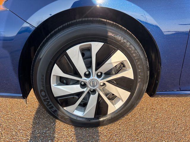 used 2024 Nissan Altima car, priced at $20,900