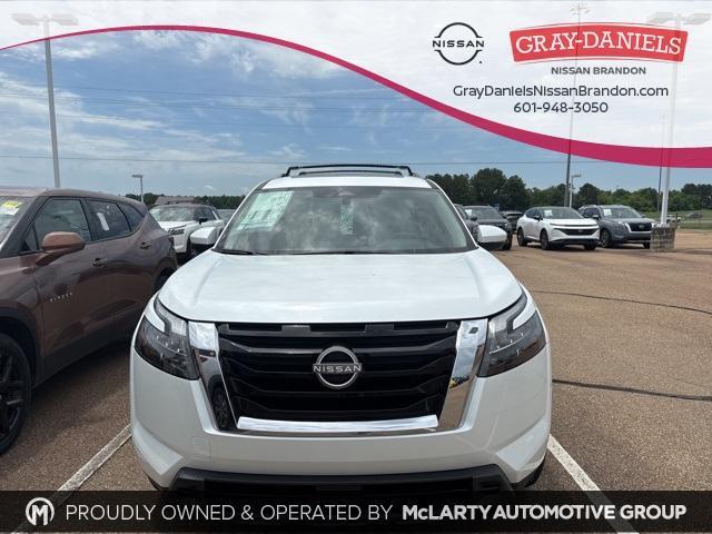 new 2025 Nissan Pathfinder car, priced at $41,408