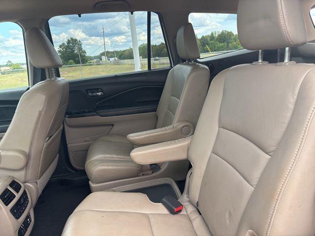 used 2021 Honda Pilot car, priced at $23,300