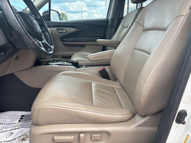 used 2021 Honda Pilot car, priced at $23,300