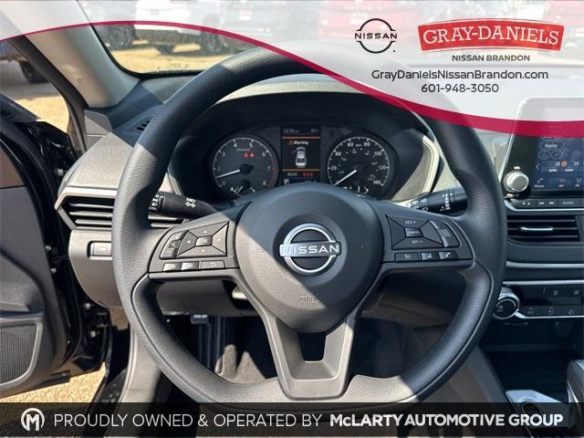 new 2025 Nissan Altima car, priced at $25,552