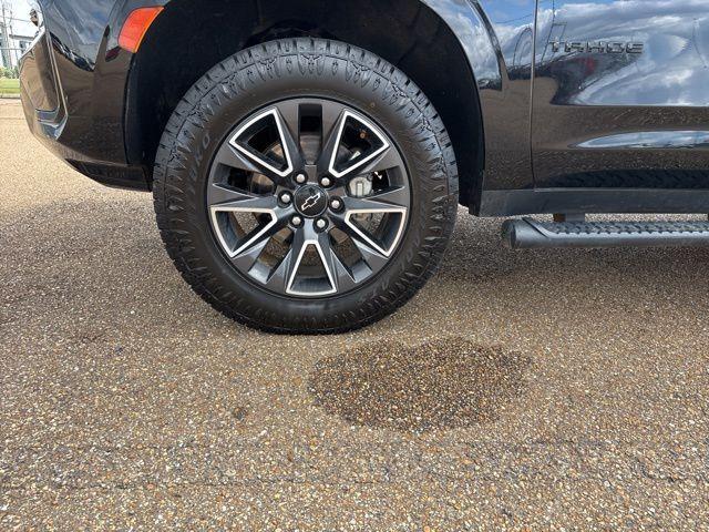 used 2021 Chevrolet Tahoe car, priced at $34,000