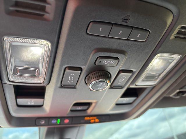 used 2021 Chevrolet Tahoe car, priced at $34,000