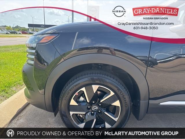 new 2025 Nissan Kicks car, priced at $26,592