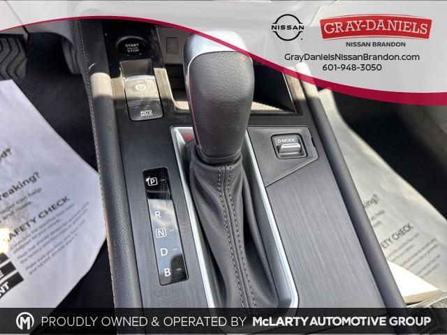 new 2025 Nissan Kicks car, priced at $26,592