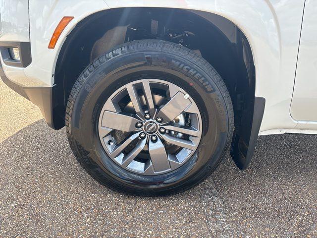 new 2025 Nissan Frontier car, priced at $34,784