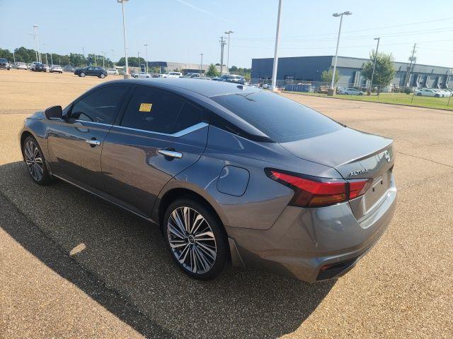 used 2025 Nissan Altima car, priced at $28,900
