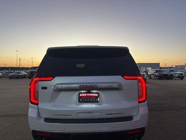 used 2023 GMC Yukon XL car, priced at $56,000
